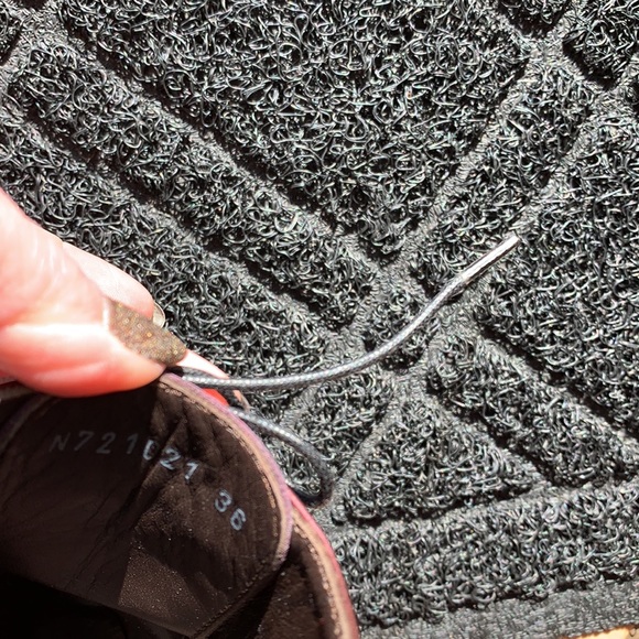 COOL ๐ AGL Patent Leather Loafers Burgundy Maroon Size 6 Made in Italy -New! - Picture 15 of 15